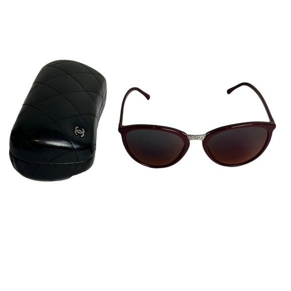 Chanel Red Butterfly Sunglasses with case red CC logo - Picture 6 of 14